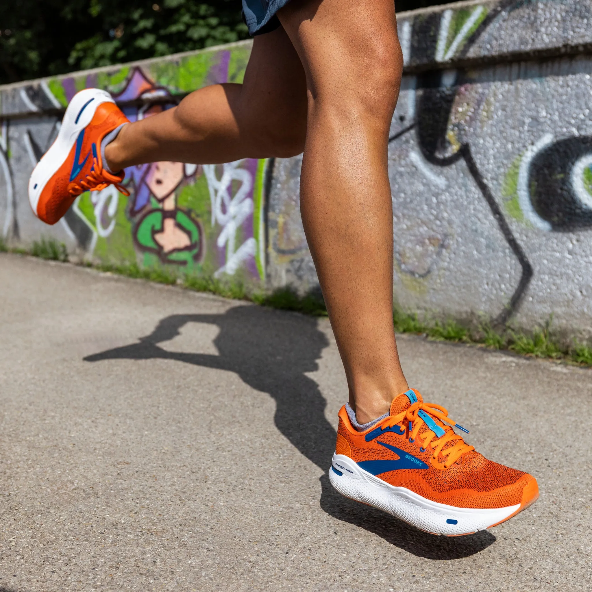 Brooks Ghost Max Men's Orange/Black/Surf The Web