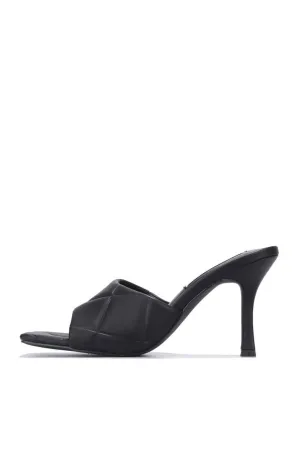 CAPE ROBBIN ROLEX GOING HARD TO FLEX SLIP ON MULE HEELS BLACK QUILTED MULES