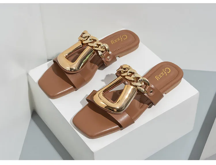 Classy U Chain Buckle Square Toe Flat Sandals