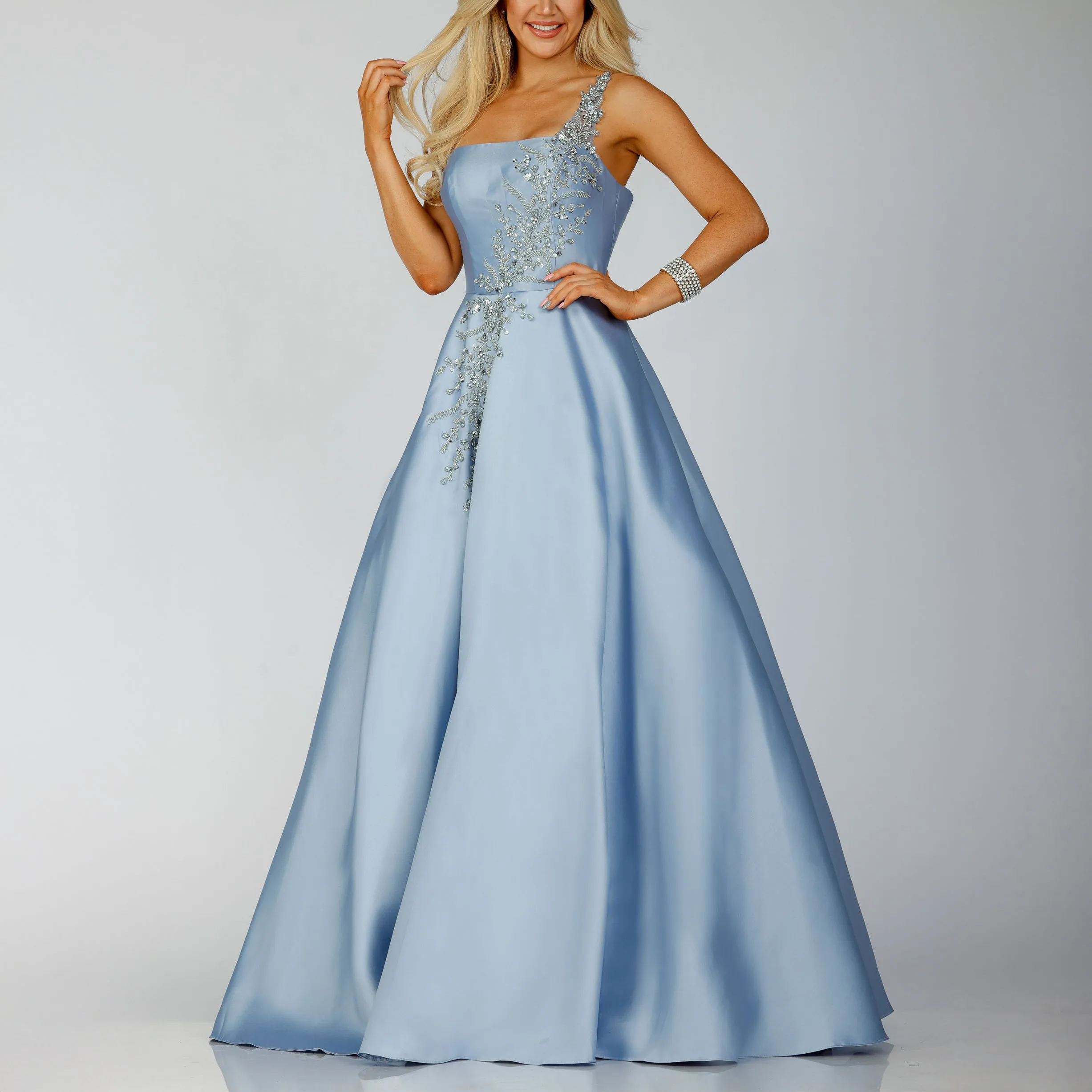 Elegant One-Shoulder Lace Applique Ballgown