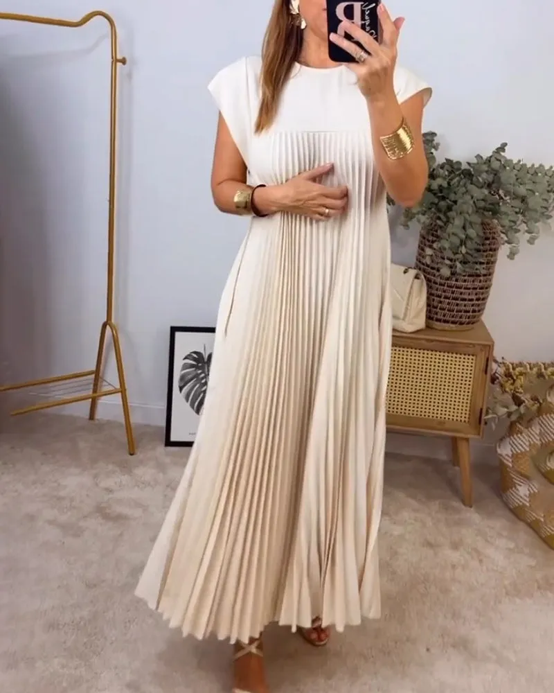 Elegant Pleated Maxi Dress | Flowy & Chic