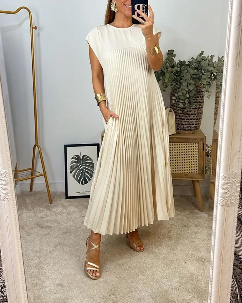Elegant Pleated Maxi Dress | Flowy & Chic