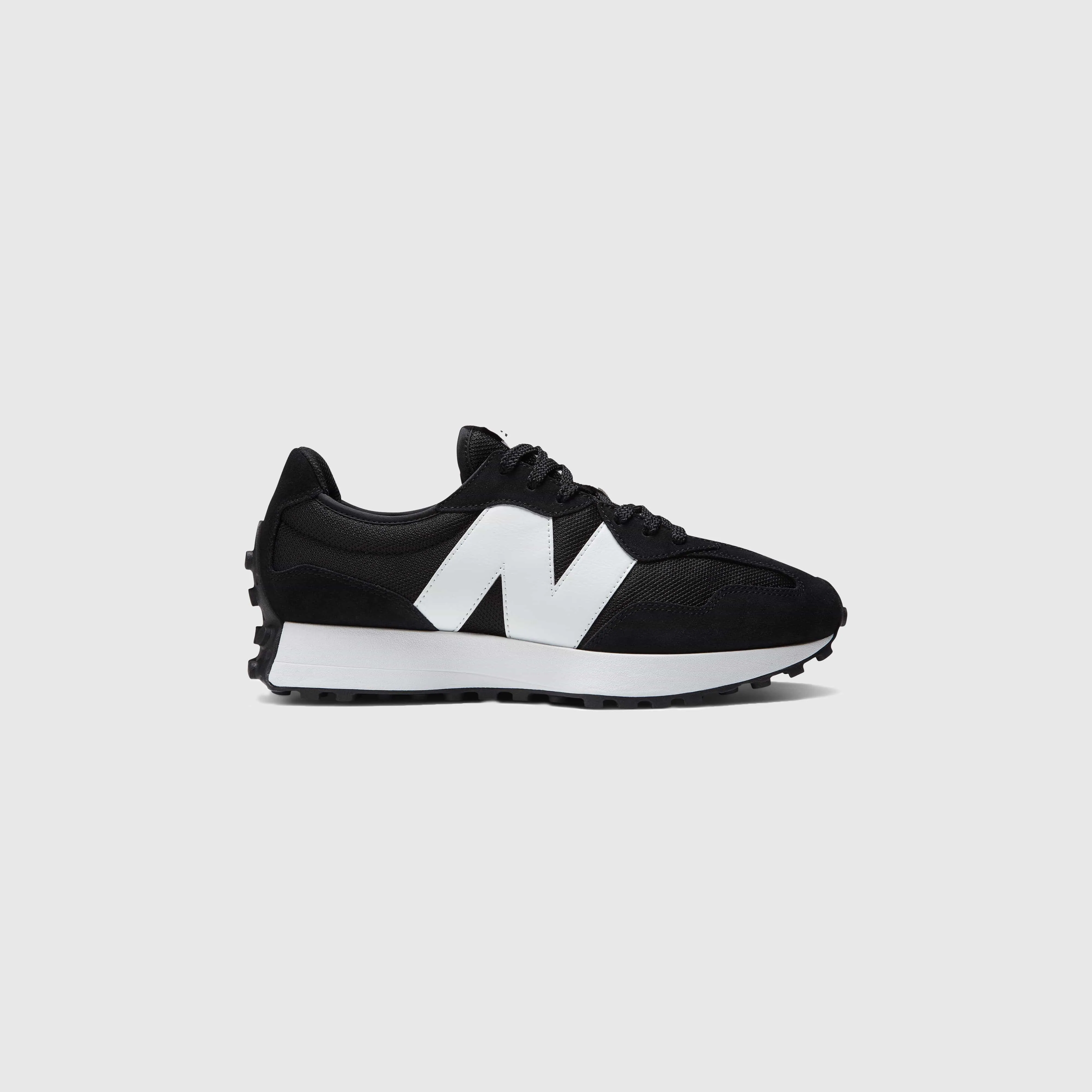 New Balance 327 - Black / White