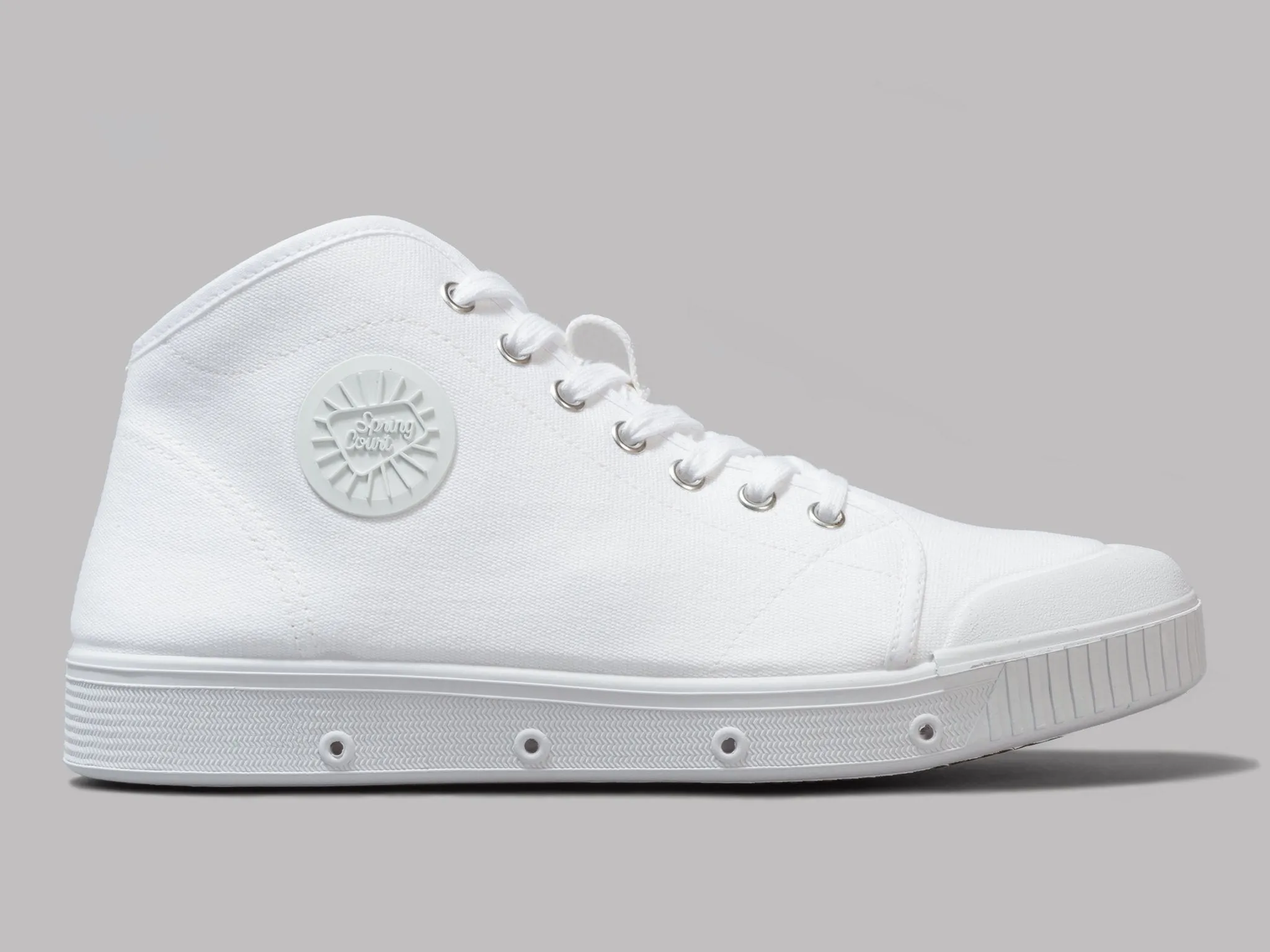 Spring Court B2 Classic Canvas (White)