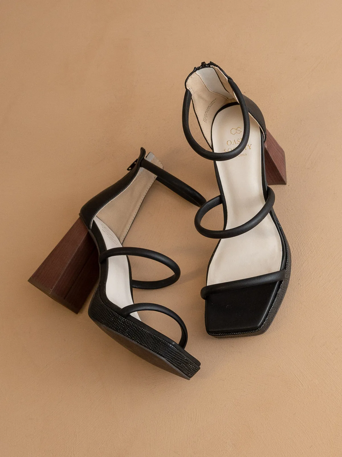 The Aisa | Black 3-strap platform heel *final sale*