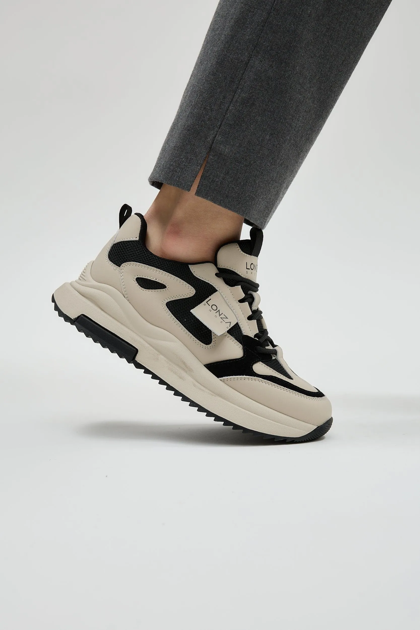Wind Black