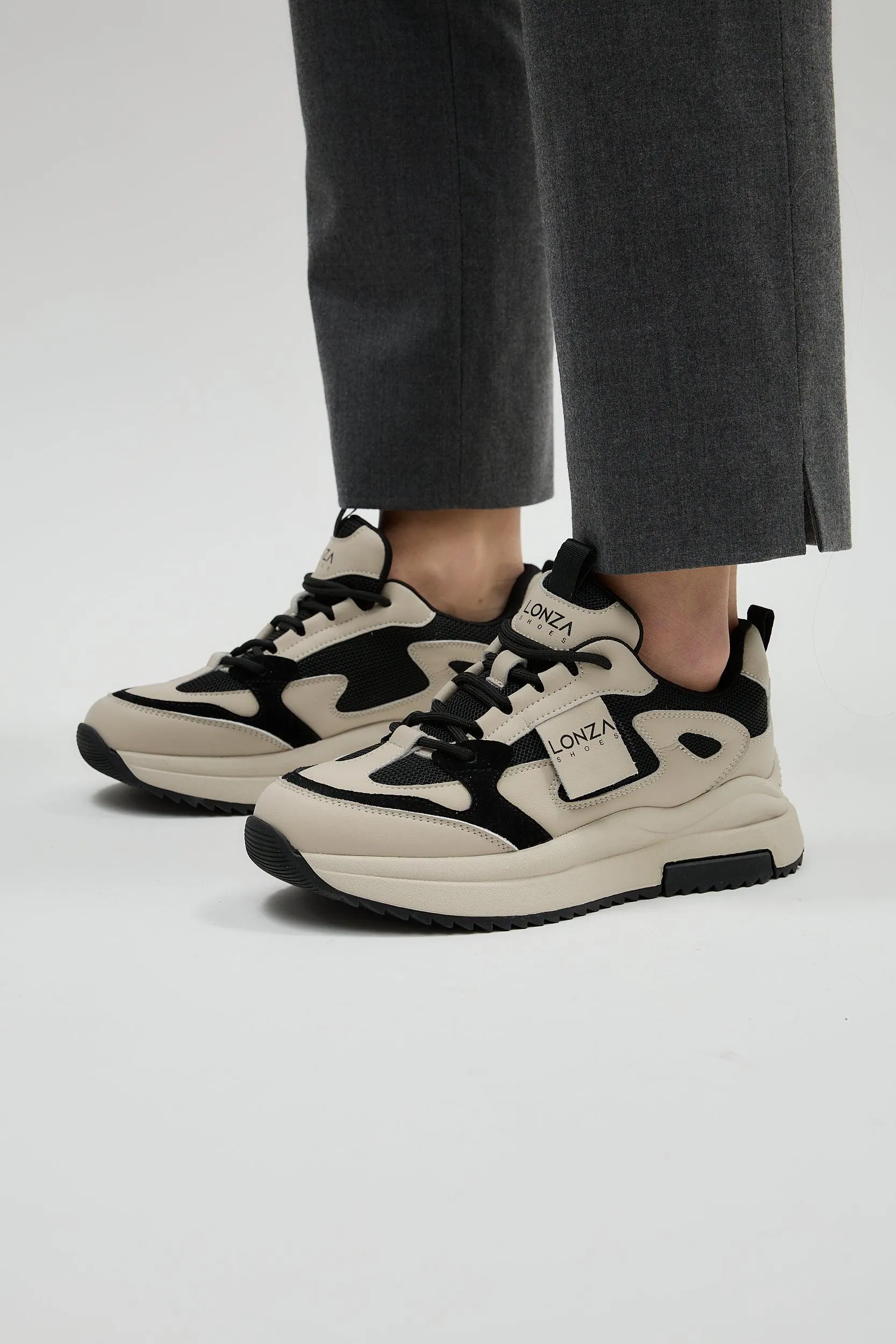 Wind Black