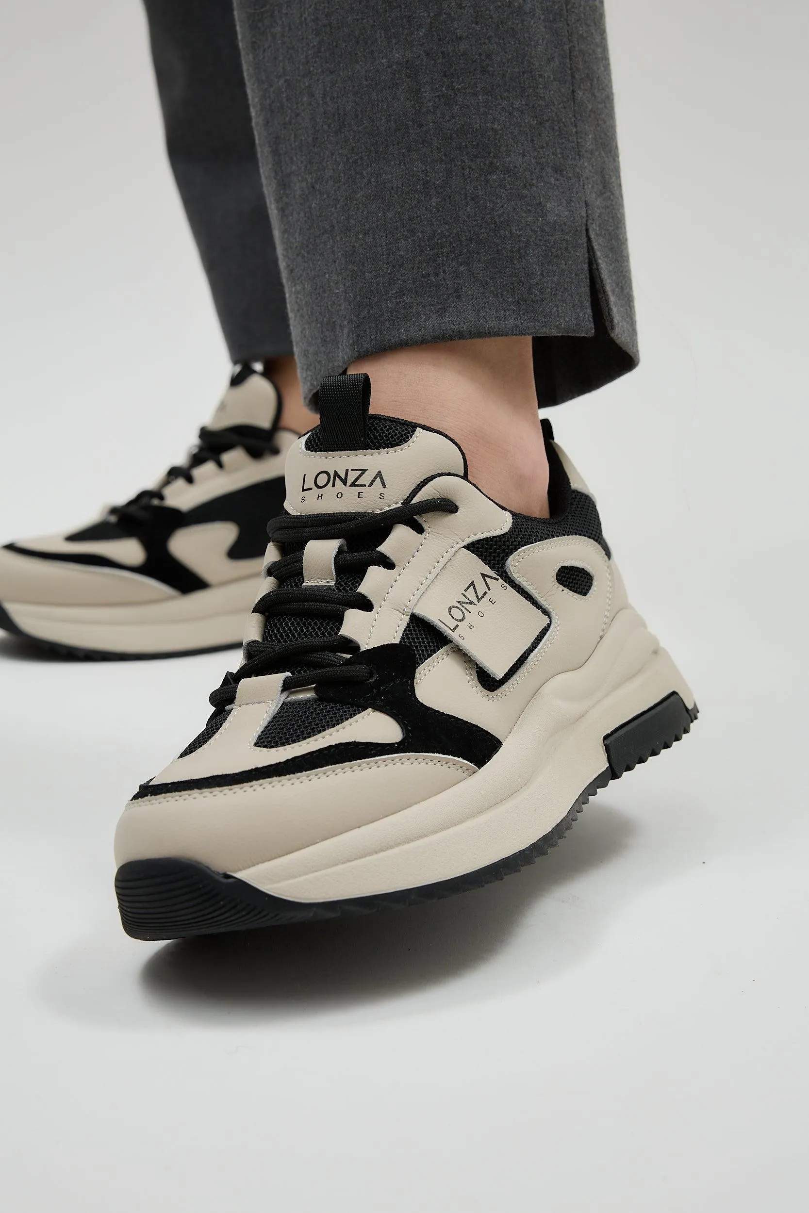 Wind Black
