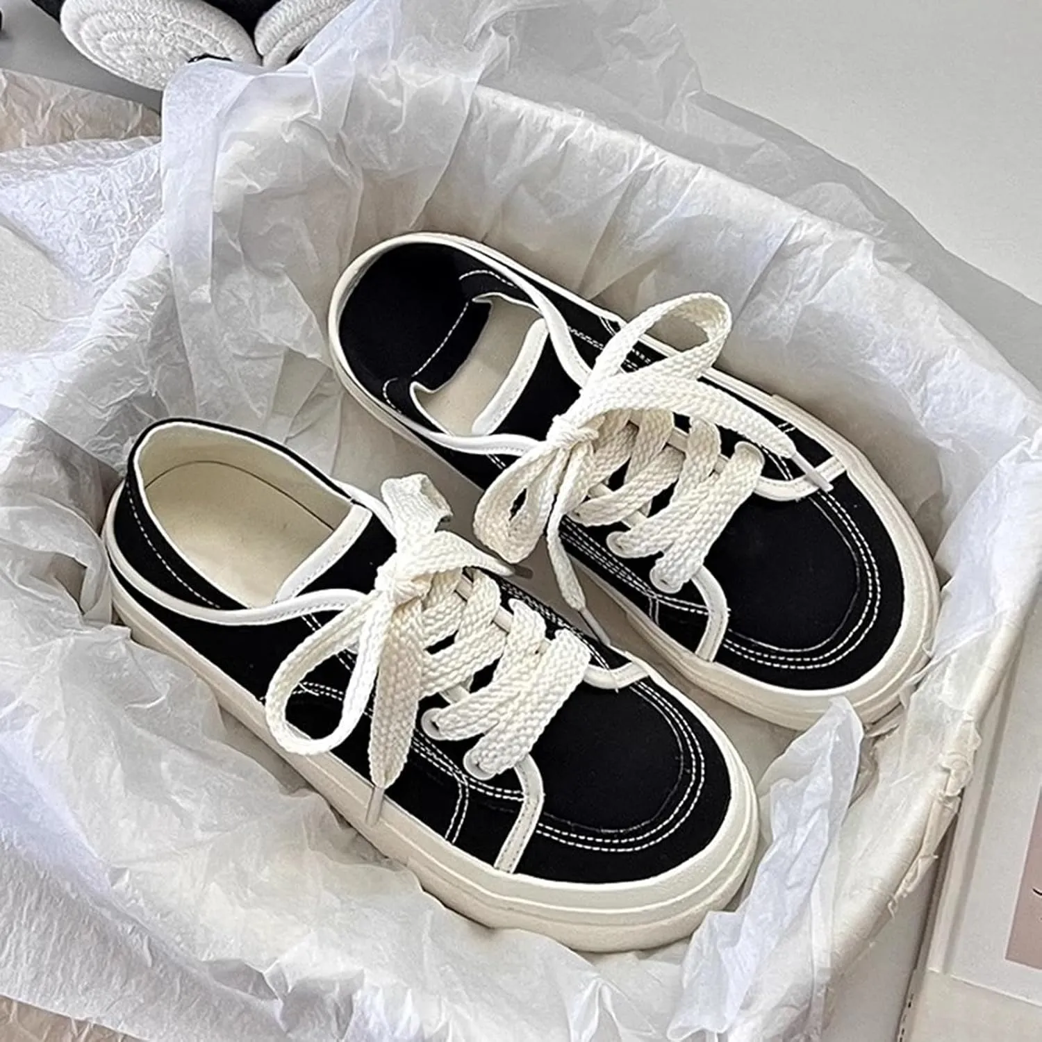 Women Gym Shoes Fashion Thick Sole Casual Sneakers Non Slip Comfortable Walking Athletic Shoes Slip On Tennis Shoes
